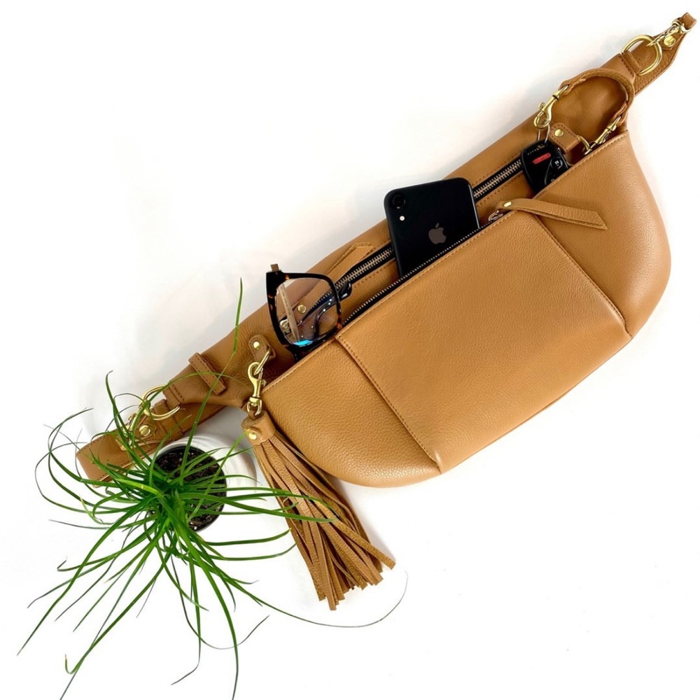 TAH Leather Commuter Fanny Pack in light camel — sold out!